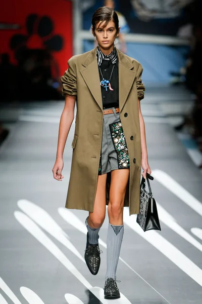 Look 21
